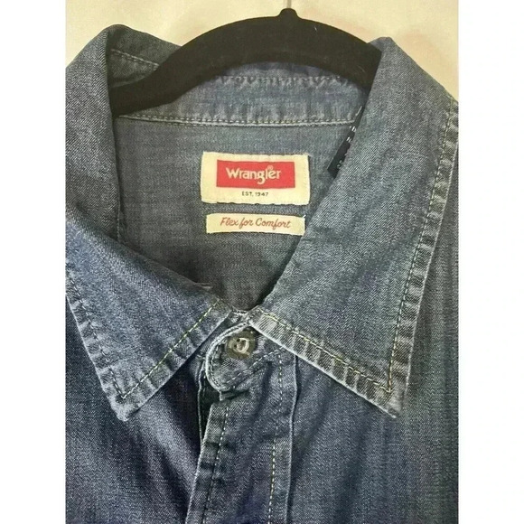 Wrangler Denim Shirt Flex Long Sleeve Casual Button Up Blue Jean Men’s XL Pockts - Picture 4 of 14